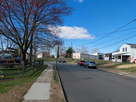 5th image of 977 Von Steuben Dr