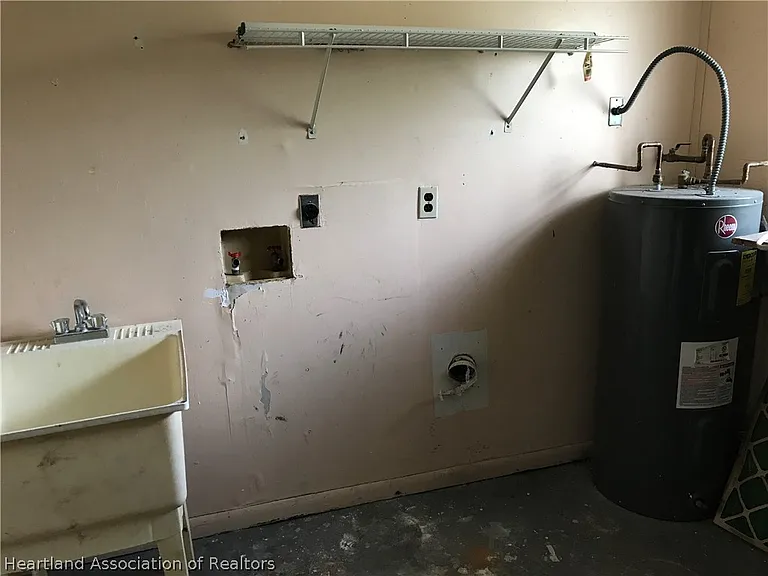 5015 Manatee Dr — Photo 17