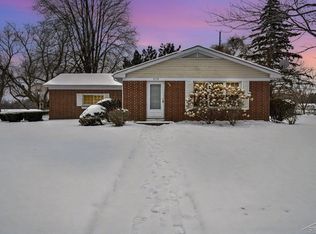 2118 Finch Dr, Saginaw, MI 48601