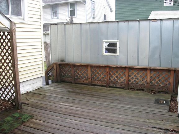 2nd image of 629 Park St