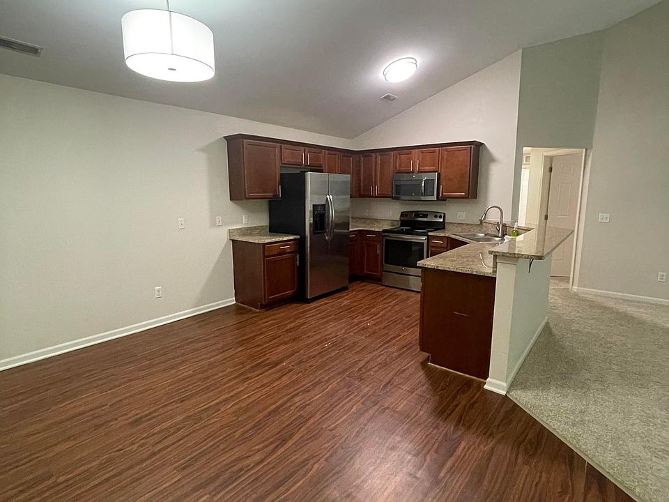 1st image of 49448 E Woods Dr #49448