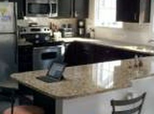 36 E Russell St, Columbus, OH 43215