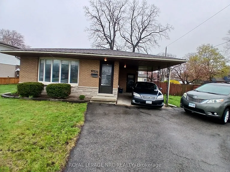 4492 Dorchester Rd — Photo 4