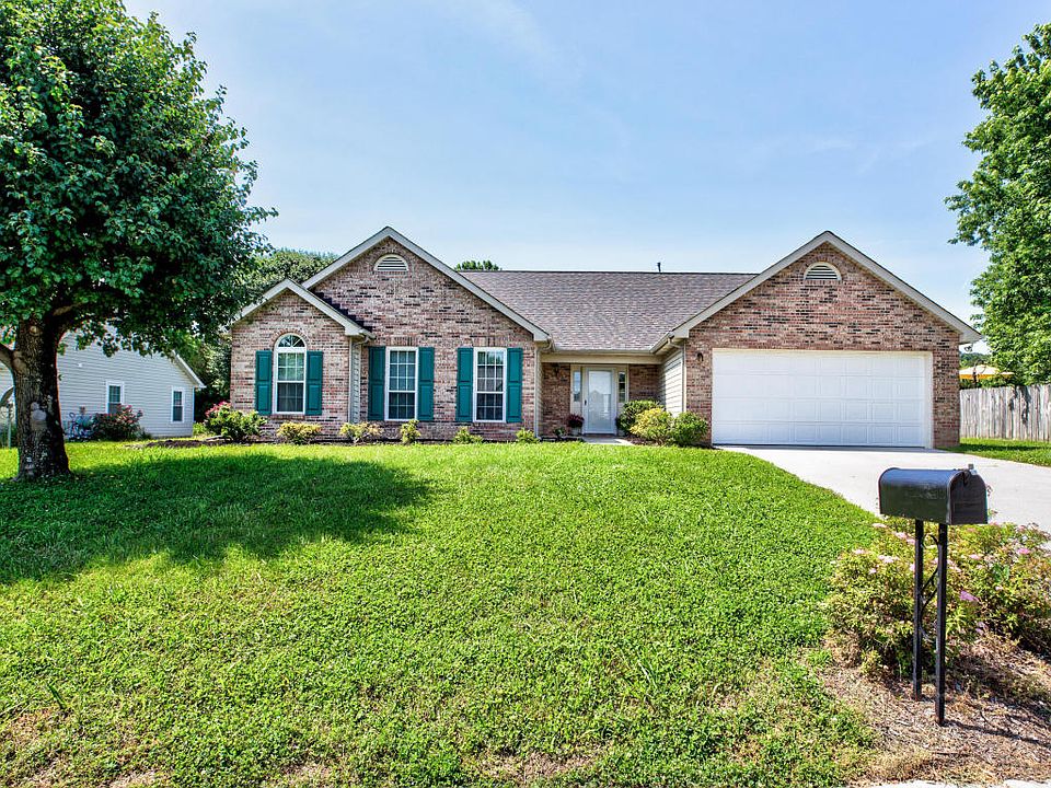 1st image of 924 Whitesburg Dr