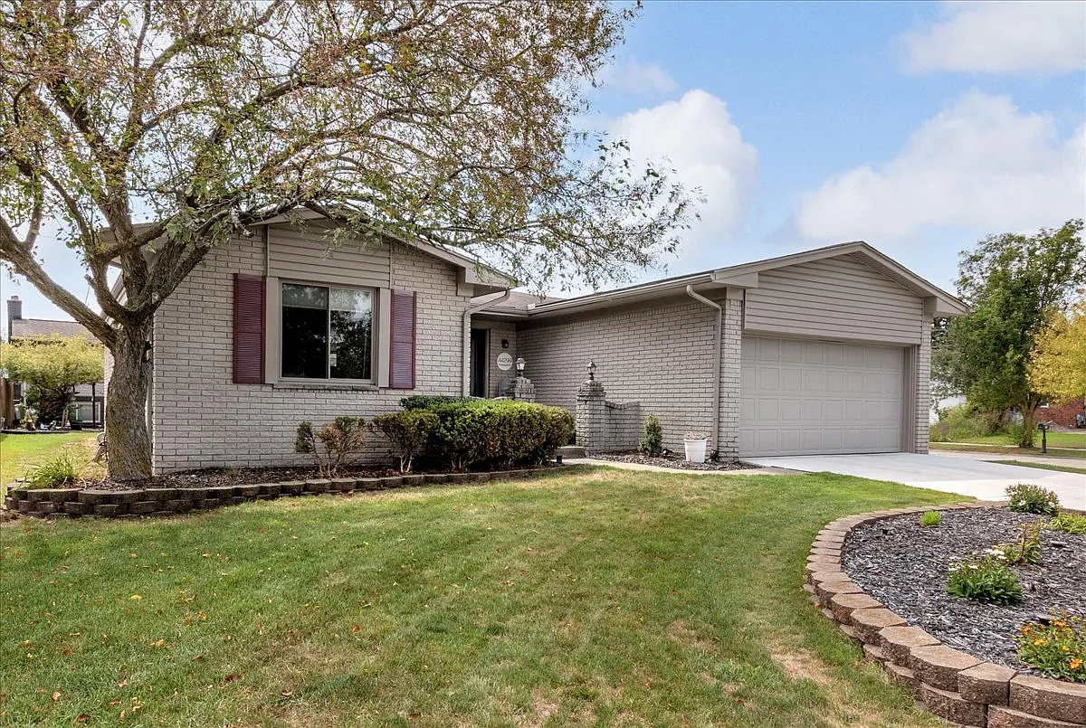 3 bed, 2524 sqft, $2,795 — Photo 4