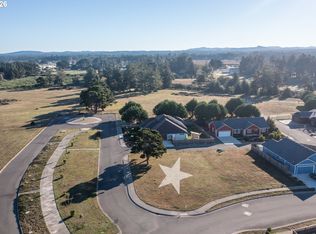 2803 Salty Dog Dr #7000, Bandon, OR