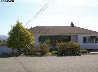 18058 Reamer Rd, Castro Valley, CA 94546