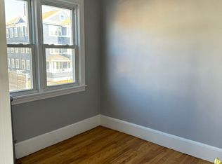 6 Ruthven Ave APT 2R, Worcester, MA 01606