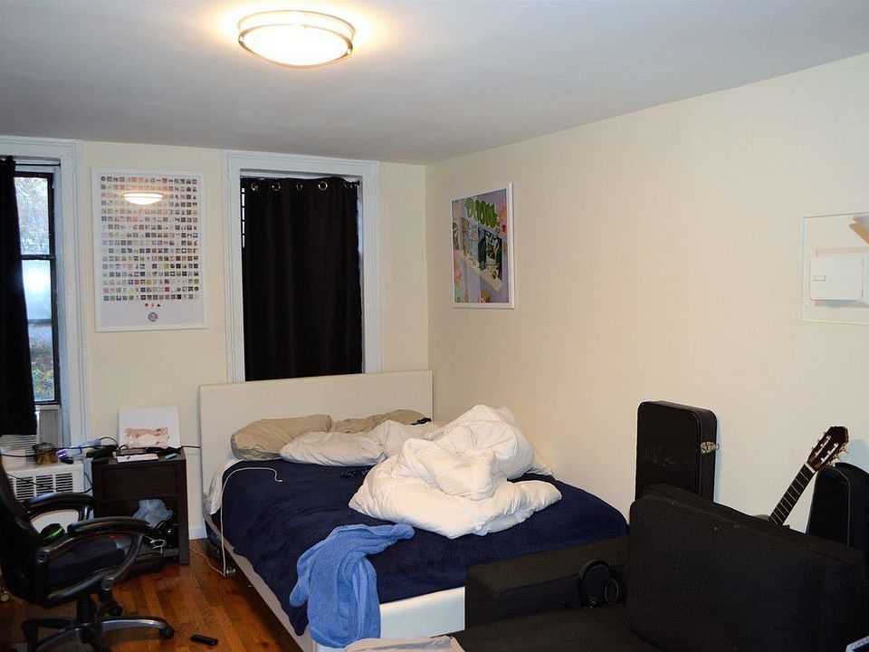 1st image of 326 E 6th St APT 8