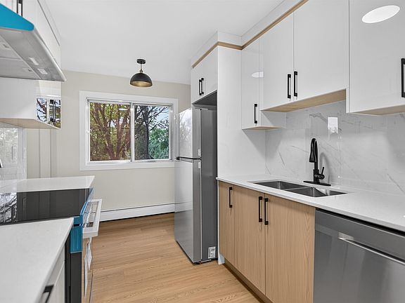 4th image of 11907 81st St NW #305