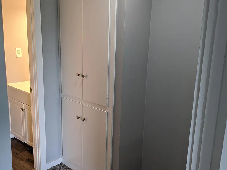 440 Edinburgh Rd — Photo 11