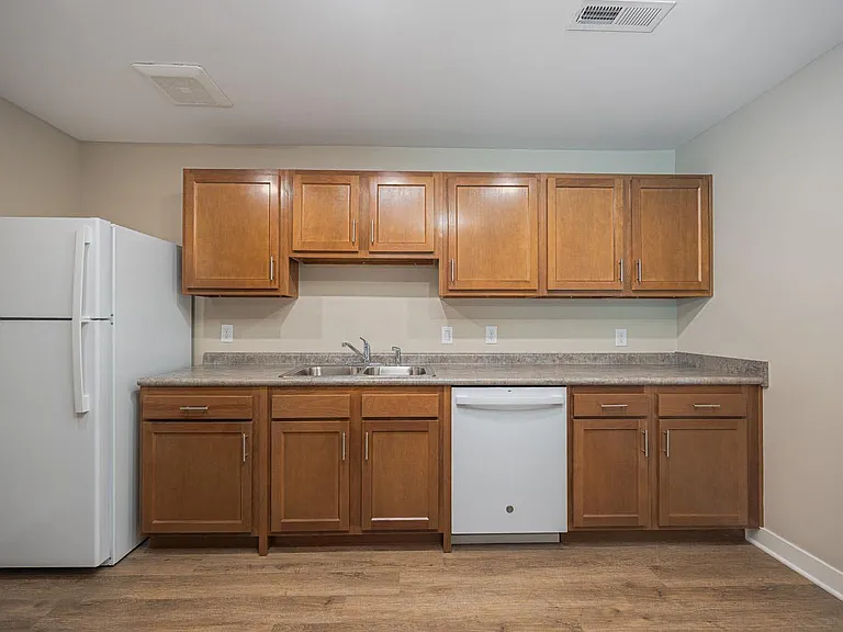 Broadleigh Lofts — Photo 17
