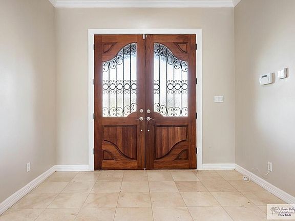 5th image of 3006 Cypress Gdns