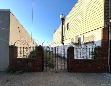 92-17 Liberty Avenue, Ozone Park, NY, 11417