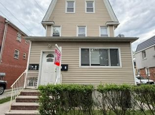 16219 Laburnum Ave #3, Flushing, NY 11358