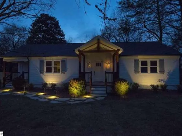 17 Kent Ln, Greenville, SC 29609