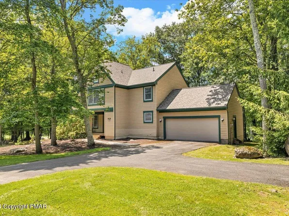 124 Fox Run Rd, Canadensis, PA 18325