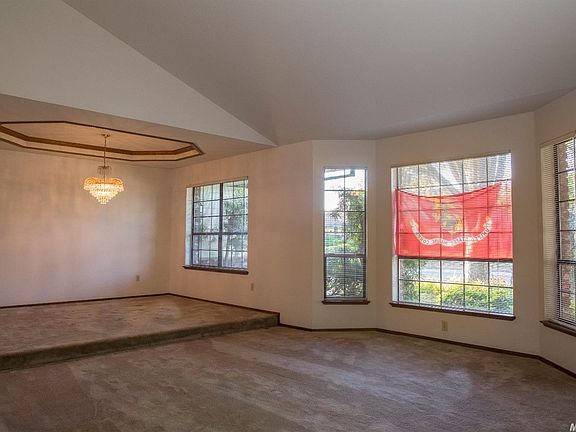 4th image of 1919 Vista Creek Dr