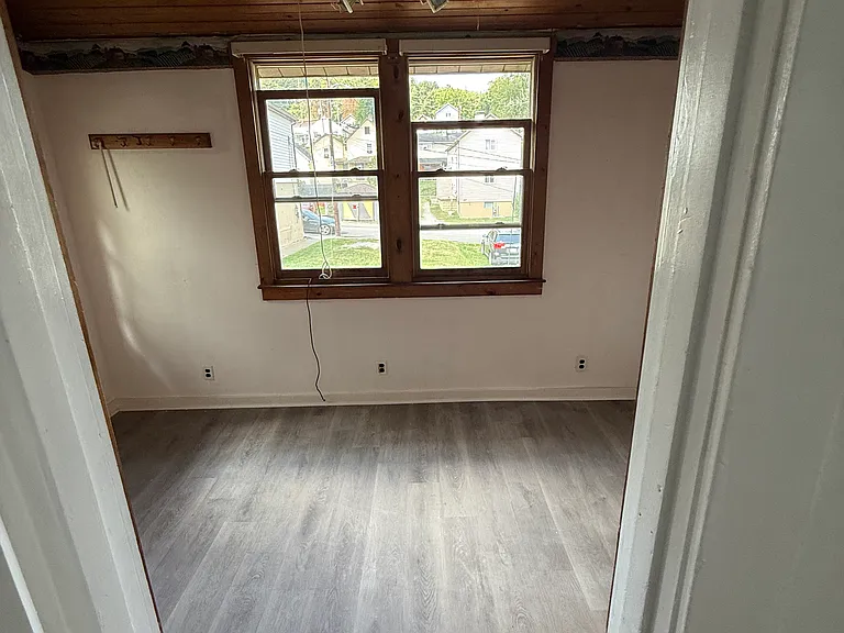 1217 Lookout Ave — Photo 12