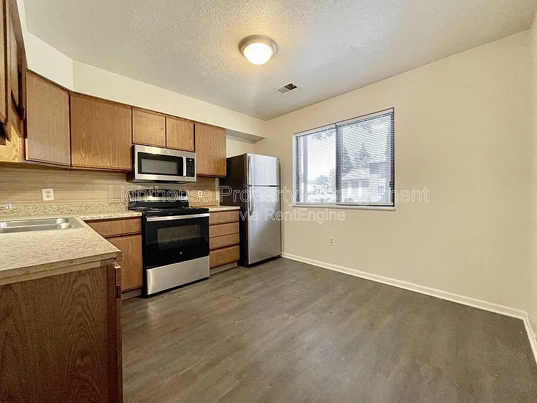 2972 Vineland Ave SE — Photo 7