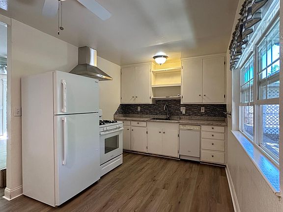 5th image of 2748 Tunnel St