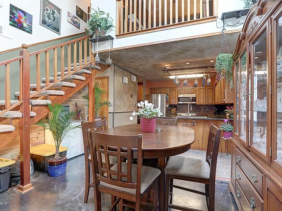 5th image of 204 Shekel Dr