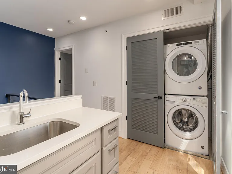 811 Upshur St NW #Penthouse 10 — Photo 17