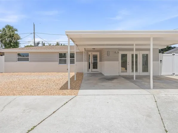 1018 Landau St, Holiday, FL 34690