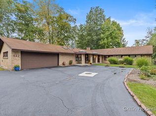 942 Bellclaire Ave SE, East Grand Rapids, MI 49506