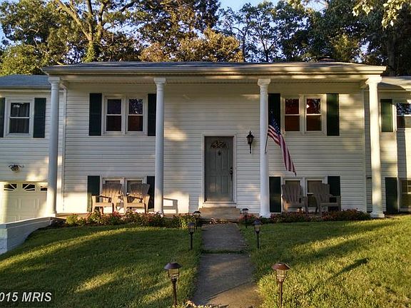2nd image of 410 Phelps Ave