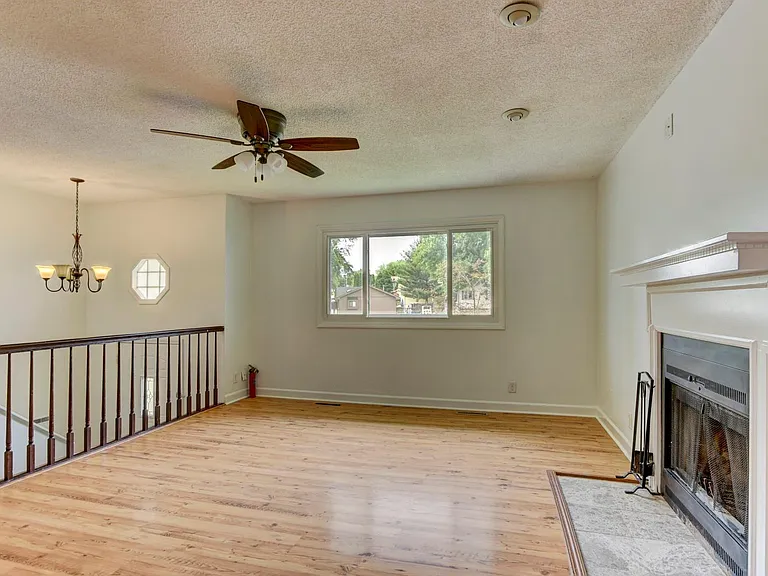 3514 Glory Cir — Photo 7
