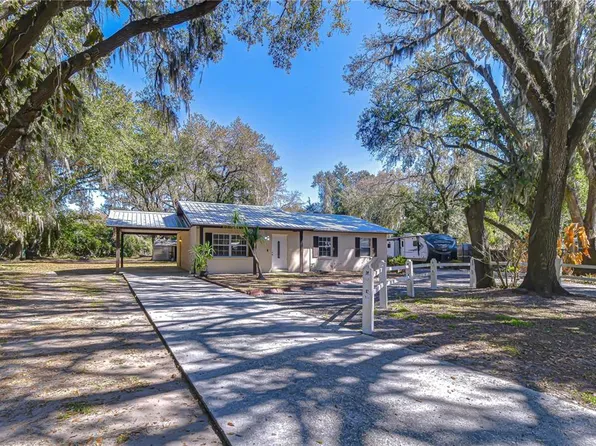 2002 E Willow Dr, Plant City, FL 33566