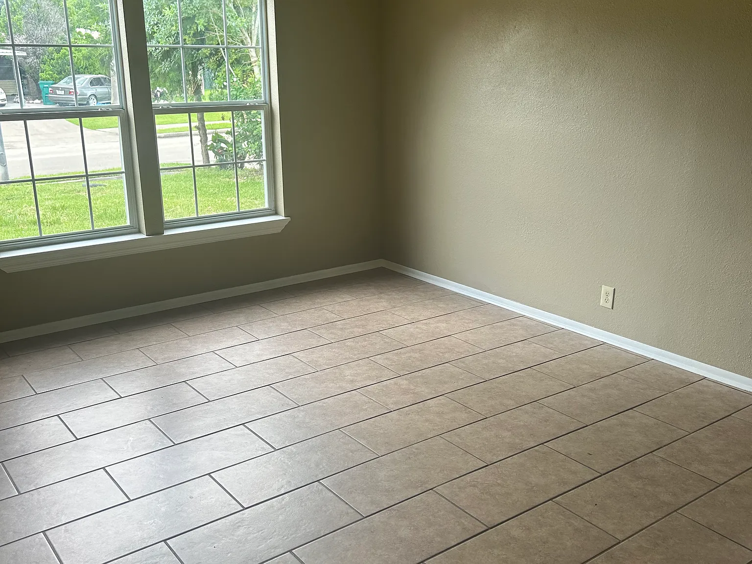 3 bed, 1263 sqft, $1,500 — Photo 2