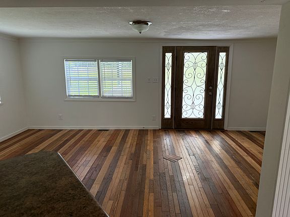 5th image of 1366 Freeman Harriss Rd