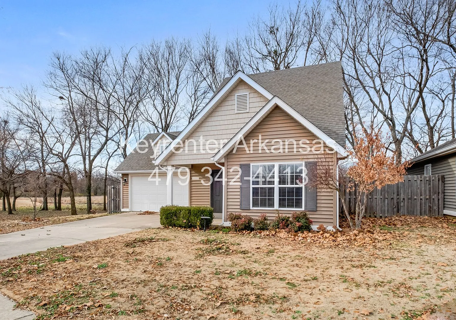 Wonderful two-story house — Photo 2
