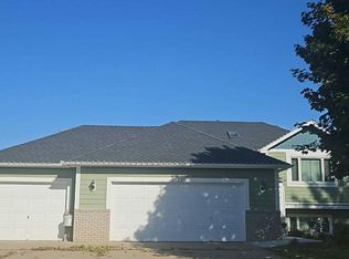 17320 Fieldcrest Ave, Farmington, MN 55024
