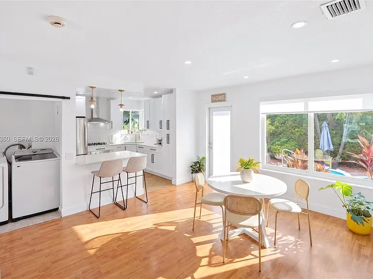 2131 SW 82nd Pl — Photo 12