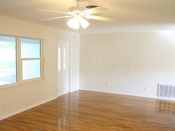 2nd image of 4495 6th St NE