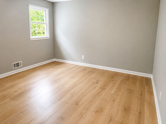 5th image of 4873 Valley Dale Ct #A