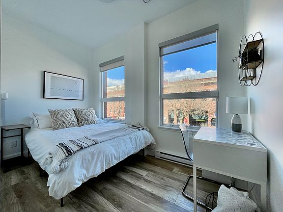 5th image of 595 Pandora Ave #203
