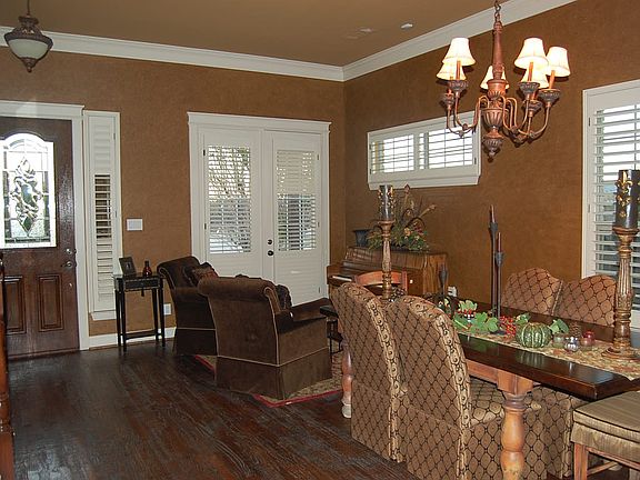 4th image of 8012 Winscott Dr