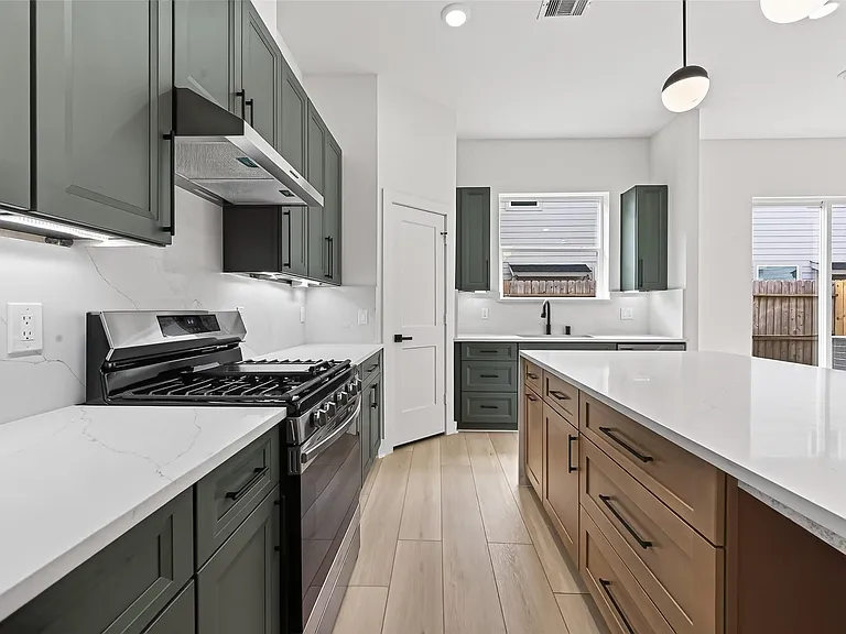 971 Highland Light Ln — Photo 13