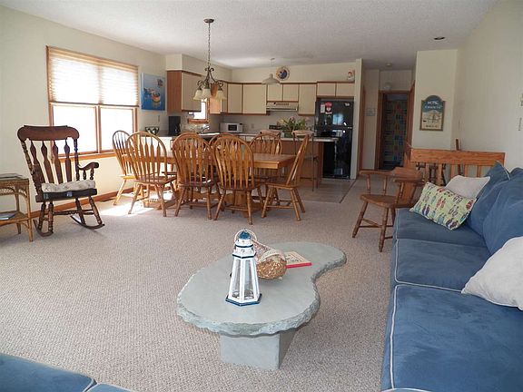 5th image of 24 64th St Unit East