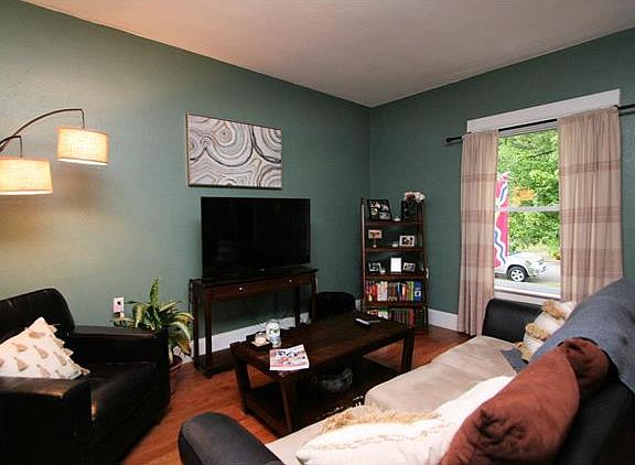 5th image of 5408 Lansdowne Ave