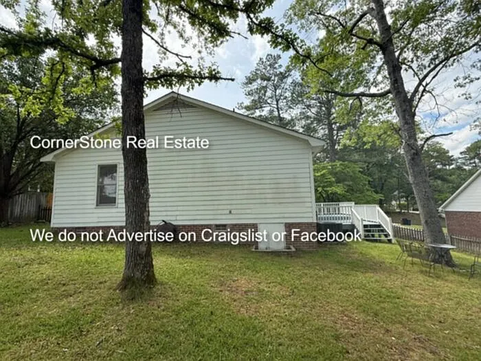 1267 Exeter Ln — Photo 15