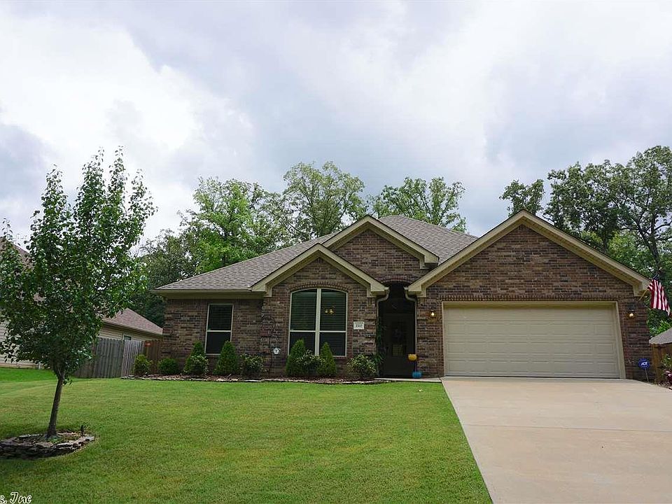 1st image of 2317 Hickory Dr