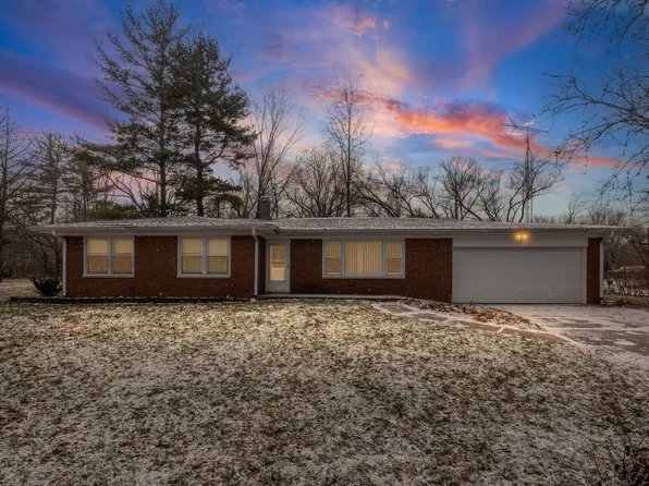 17 Wea Oaks Dr, Lafayette, IN 47909