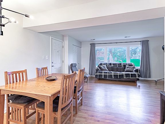 4th image of 225 W Johnson St APT 1A