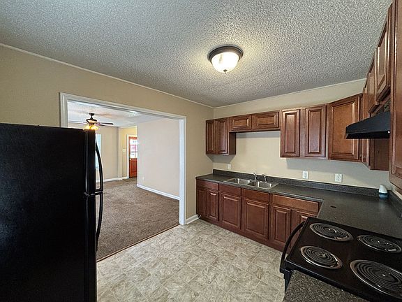 5th image of 516 Pollock St