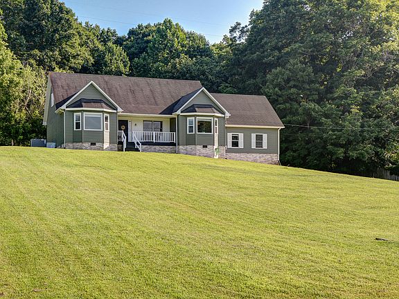 2nd image of 3006 Nicole Rd